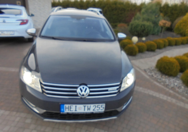 Volkswagen Passat cena 42200 przebieg: 289000, rok produkcji 2014 z Mogilno małe 667